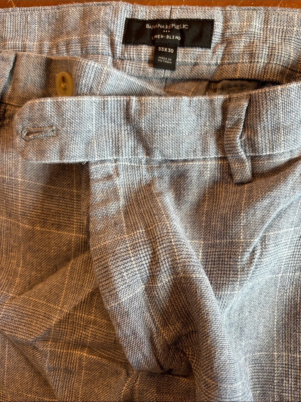 Banana Republic linen-blend trousers in light gray plaid. Subtle